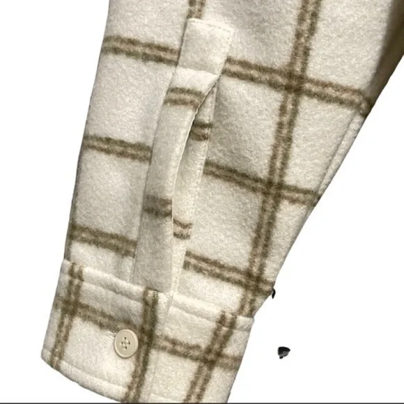 Women’s Treasure & Bond Plaid Puff Sleeve Shacket Shirt Jacket Ivory XS NWT - Picture 9 of 13